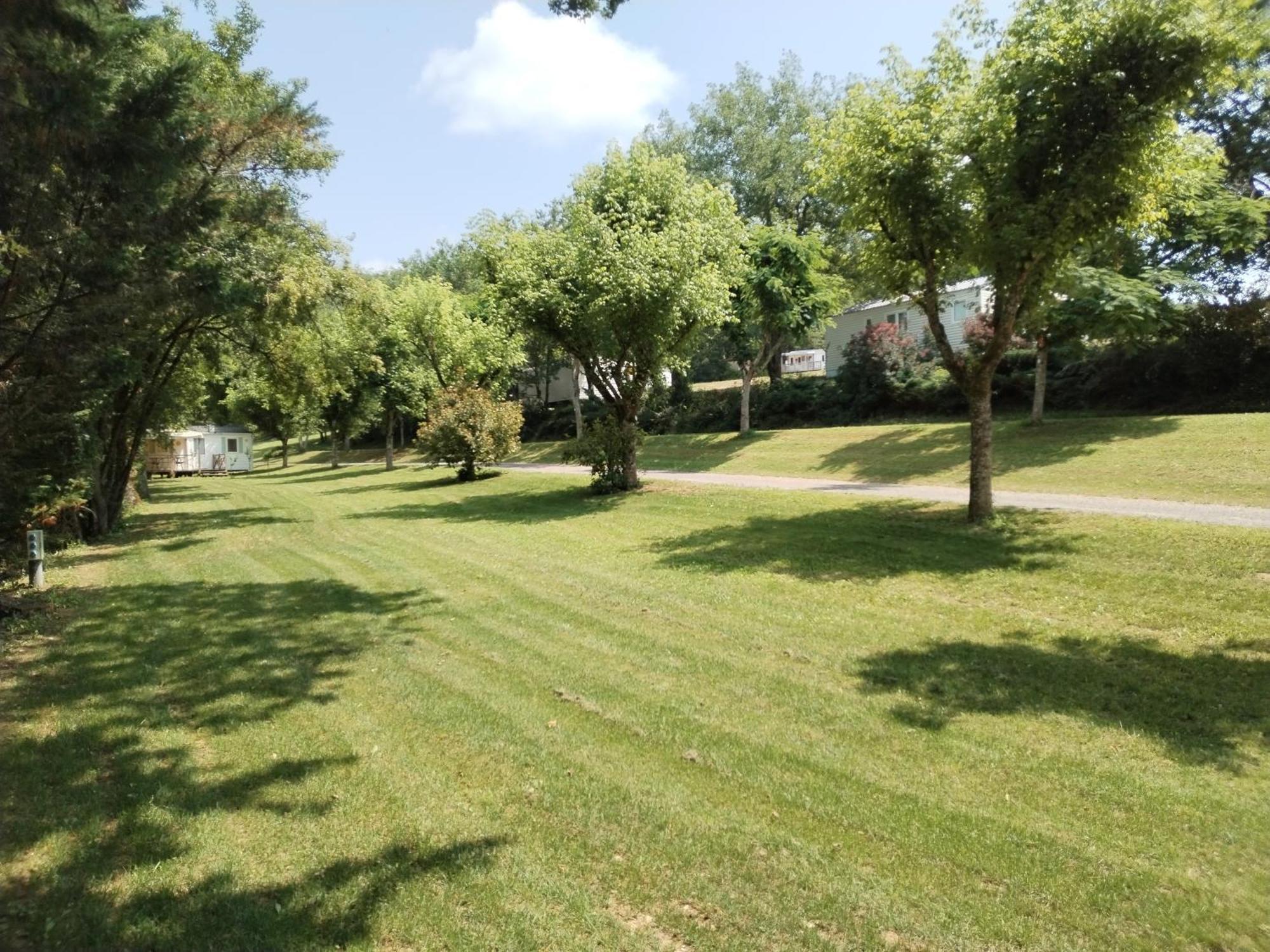 Camping Nature Le Valenty Mobil-Home-Dordogne Panoramique Clim Piscine Soturac 외부 사진